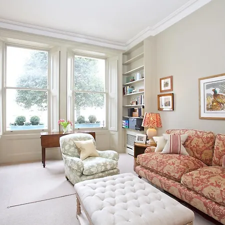 Redcliffe Gardens Apartment